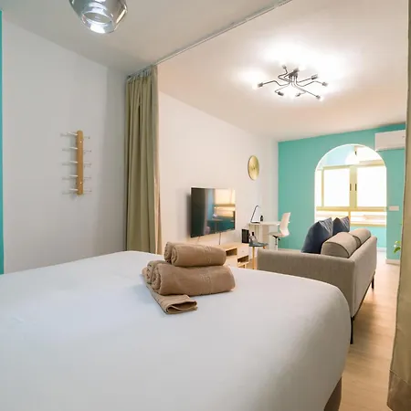 Beachfront In Canteras With Pool *